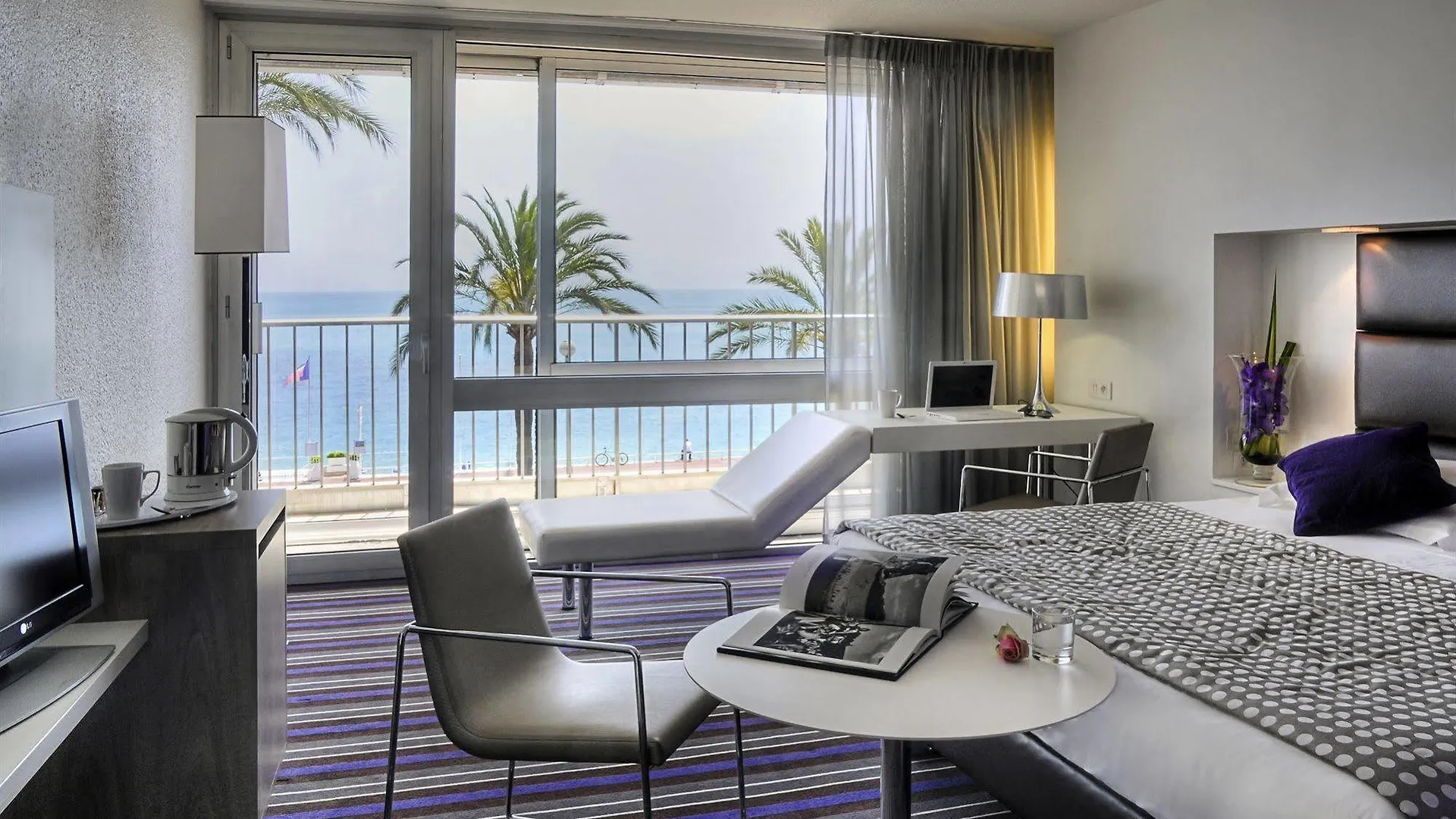 Mercure Nice Promenade Des Anglais 4*,  France