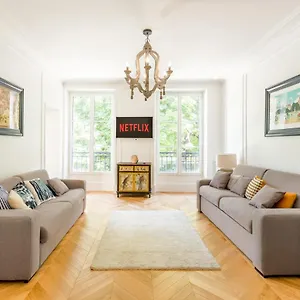 La Du Senateur Apartment Paris